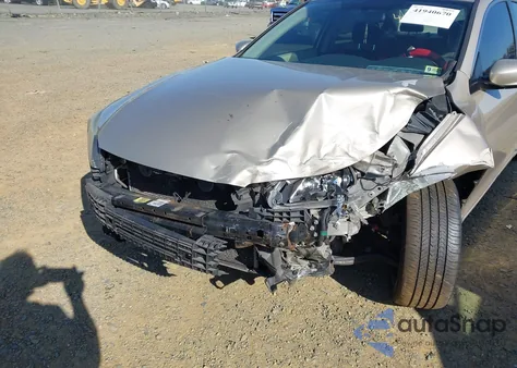 2015 Honda Accord Lx z USA, uszkodzony, nr VIN 1HGCR2F32FA251171